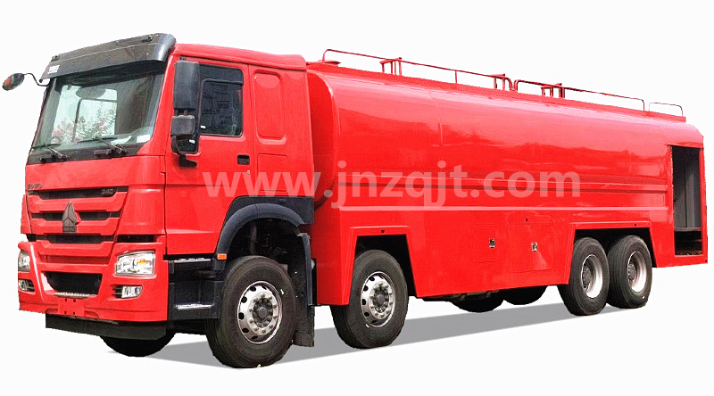 重汽30-35噸供水消防車