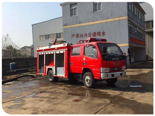 東風(fēng)2.7噸水罐消防車 微信圖片_20171127100952.jpg
