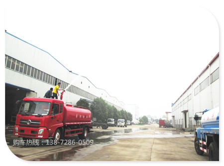 東風(fēng)天錦消防灑水車(chē) 1-141211101611H9.jpg