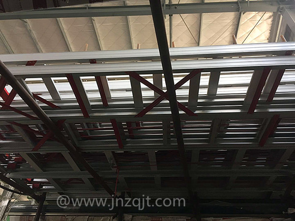消防車?yán)? alt=