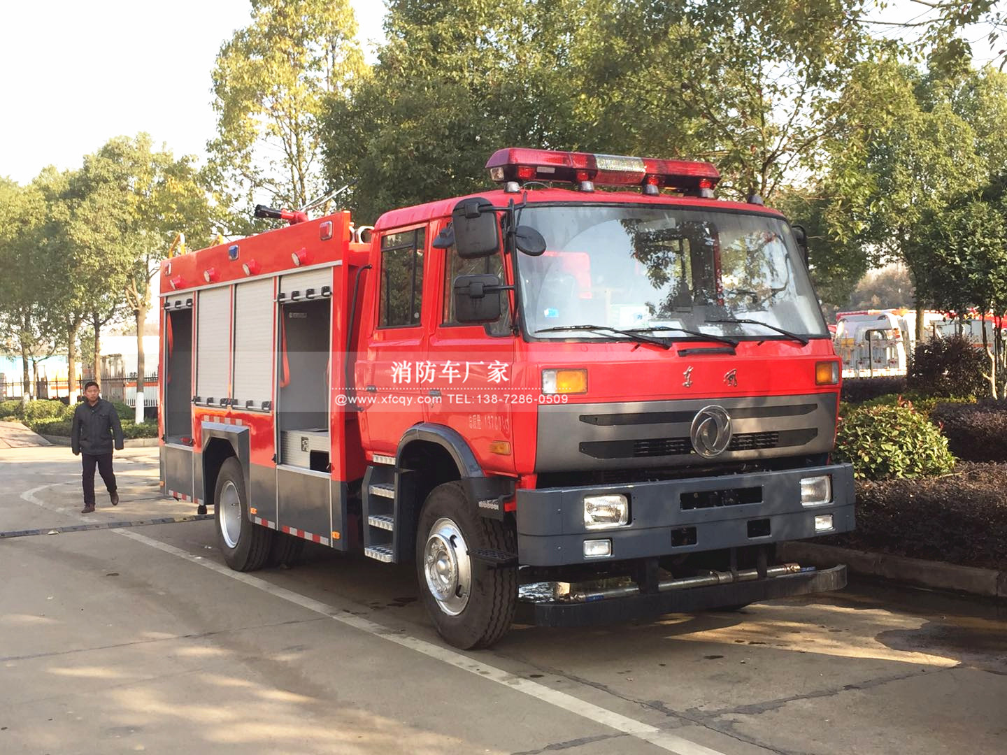 東風(fēng)泡沫消防車 微信圖片_20180521162342.jpg