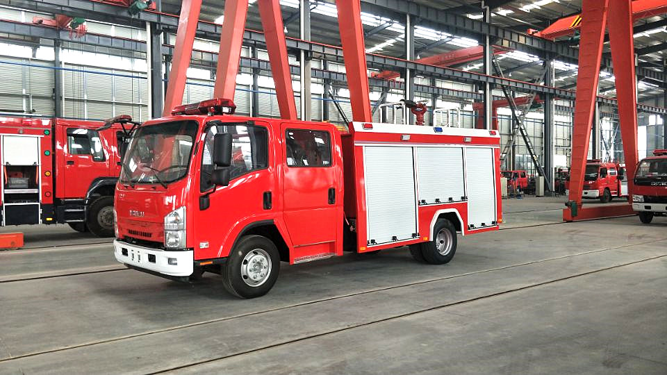 五十鈴700P消防車(chē)圖片 3C9A0D53BE6AC79CDE8DA2DA2A76B402_副本.jpg